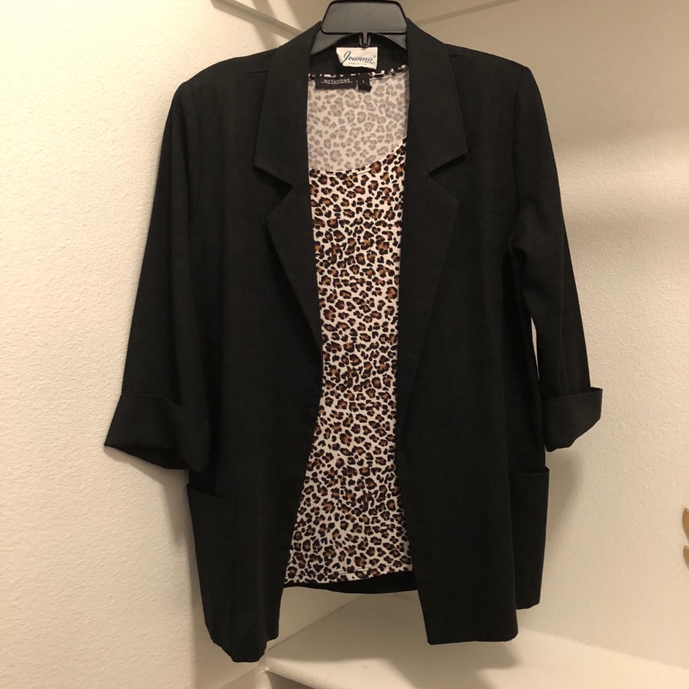 Linen Blazer with animal print top